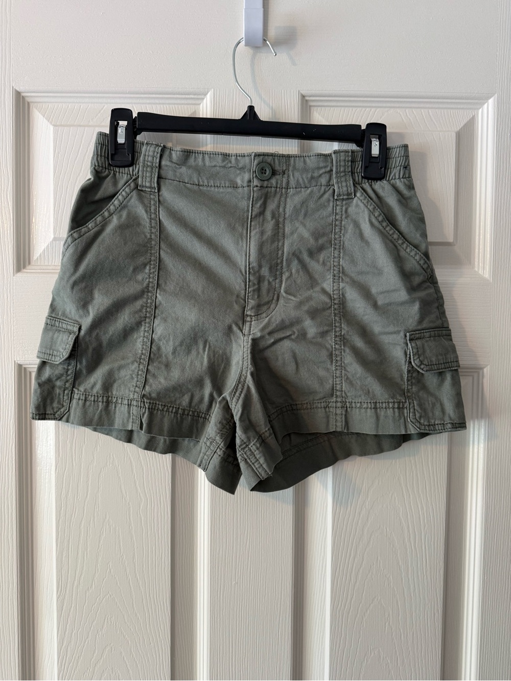Hollister Olive Ultra High Rise Mom Shorts